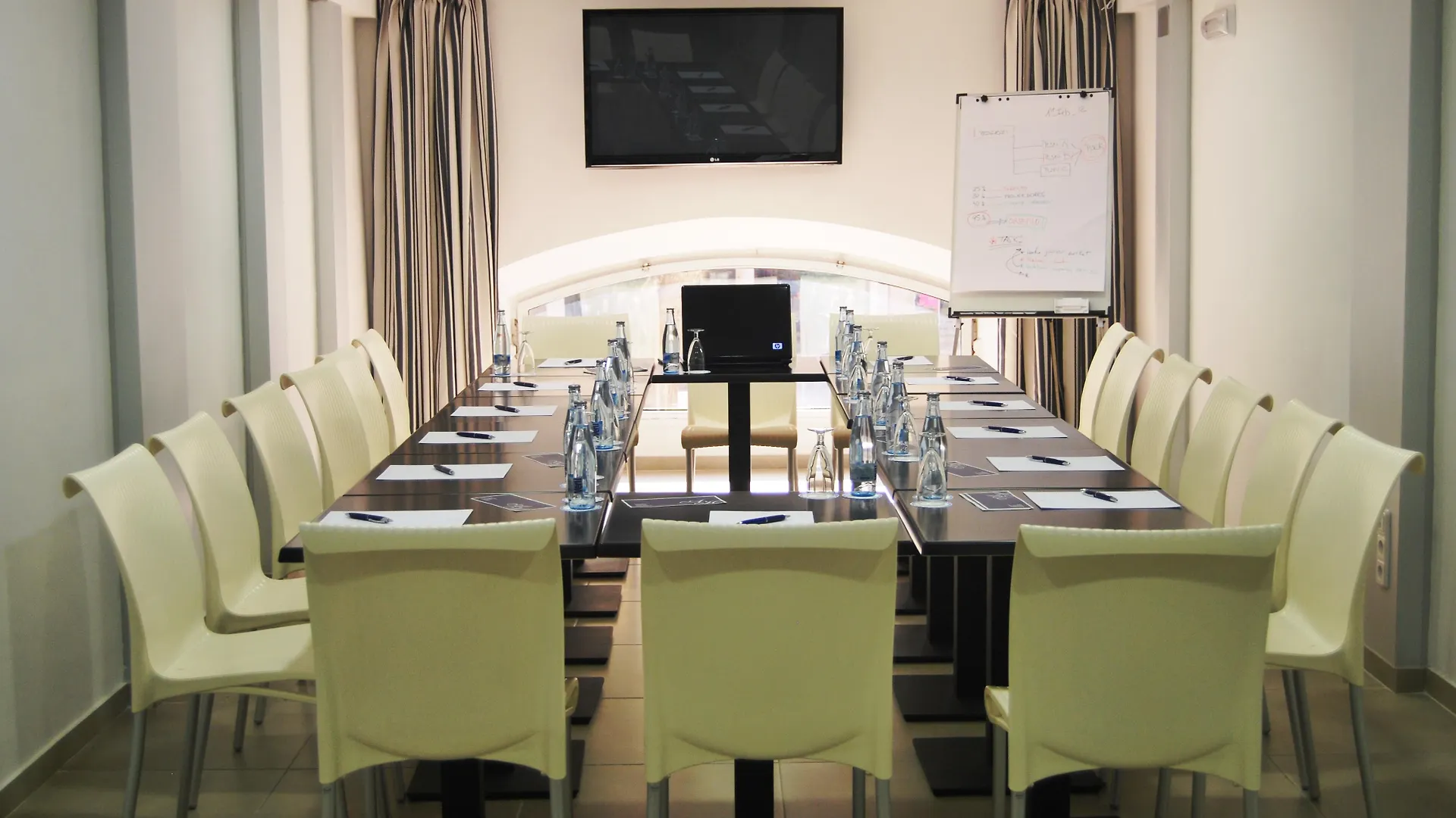 Alexandra Aparthotel Benstarhotelgroup Tarragona 3*,